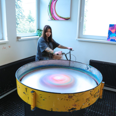 bicycle spin art